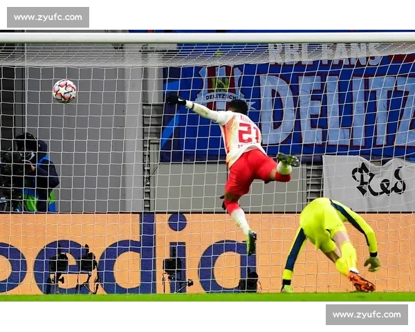 拉热铁腕：十人应战也要碾碎对手防线