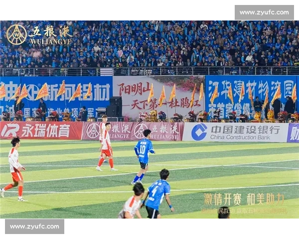 盐城主场 2-0 力克镇江！31833 名球迷见证苏超榜首之争