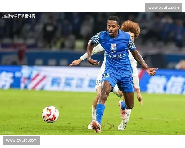 申花锋线迎救兵！米内罗伤缺 4 个月，新援阿苏埃火线加盟