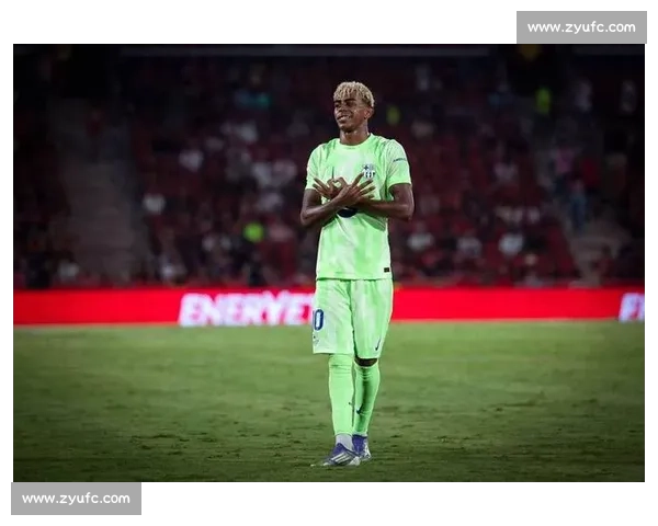 巴萨 10 号传承：亚马尔正式接过传奇球衣，开启新时代